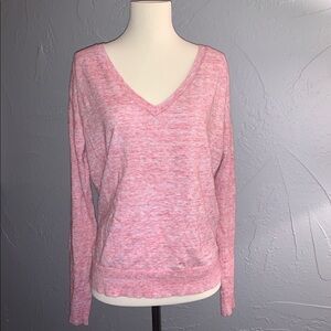 058. AE pink heather pink vneck sweater